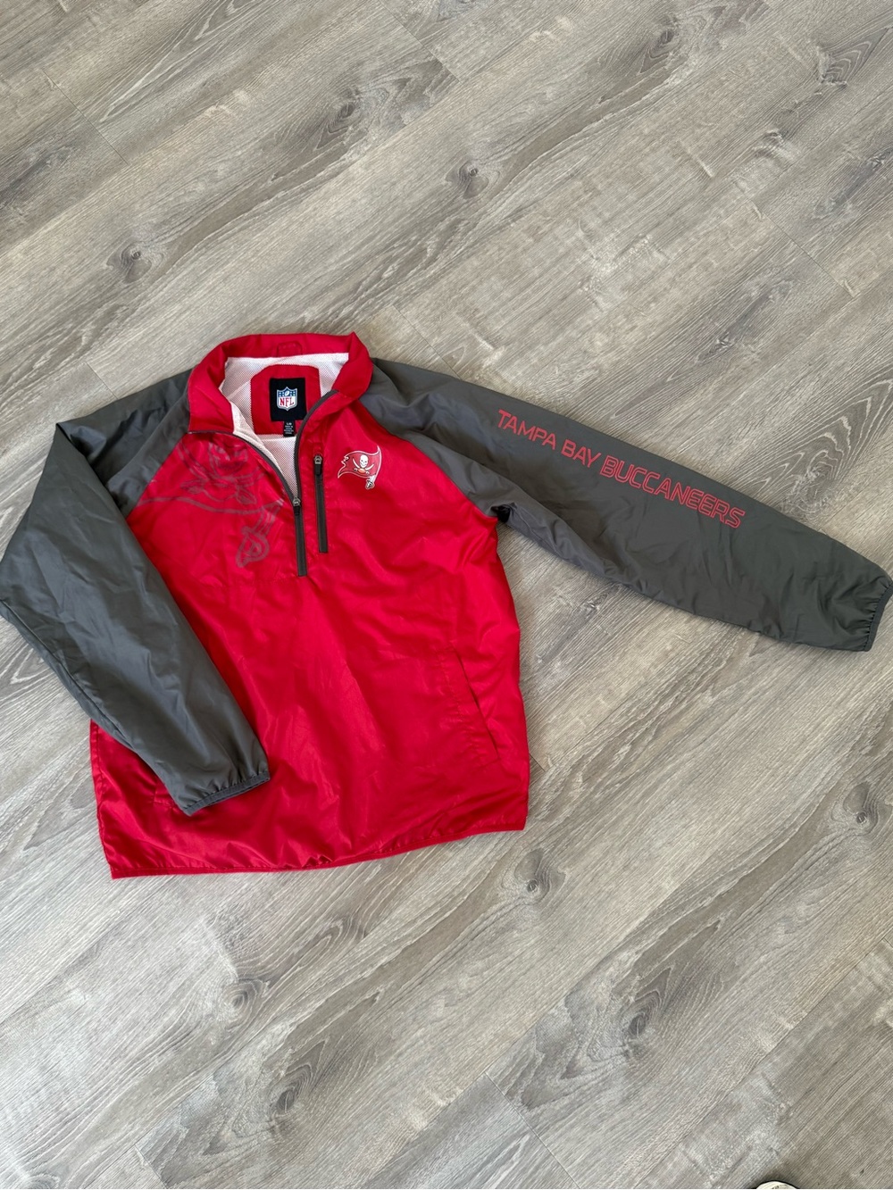 NFL Tampa Bay Buccaneers Red & Gray Windbreaker Pullover